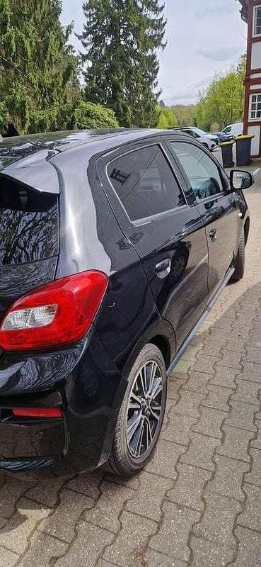 Second-hand Mitsubishi Space Star 80 CP (58 kW) 2017 Negru Hatchback