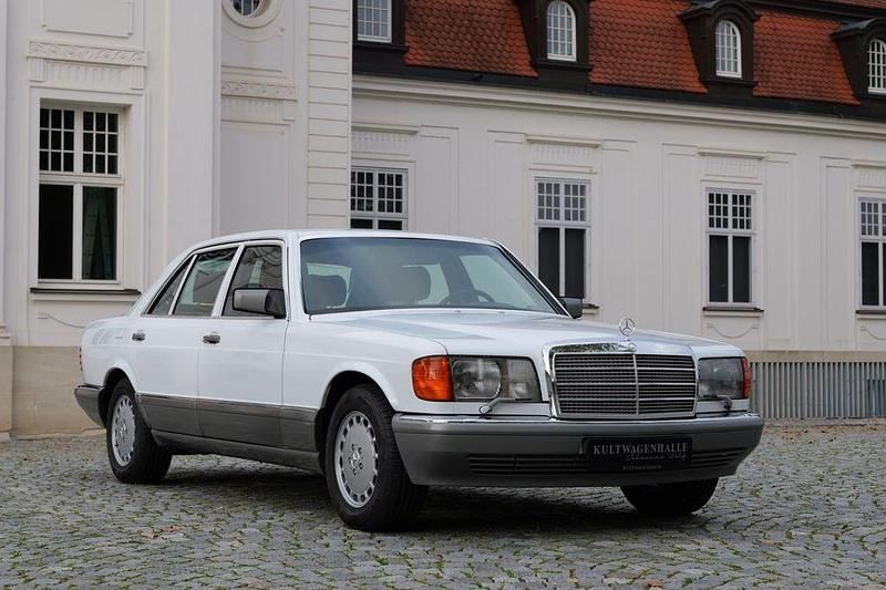 Gebraucht Mercedes 560 242 PS (177 kW) 1987 Weiß Limousine
