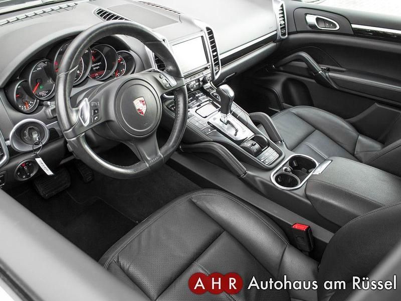 Gebraucht Porsche Cayenne 245 PS (180 kW) 2012 Schwarz SUV
