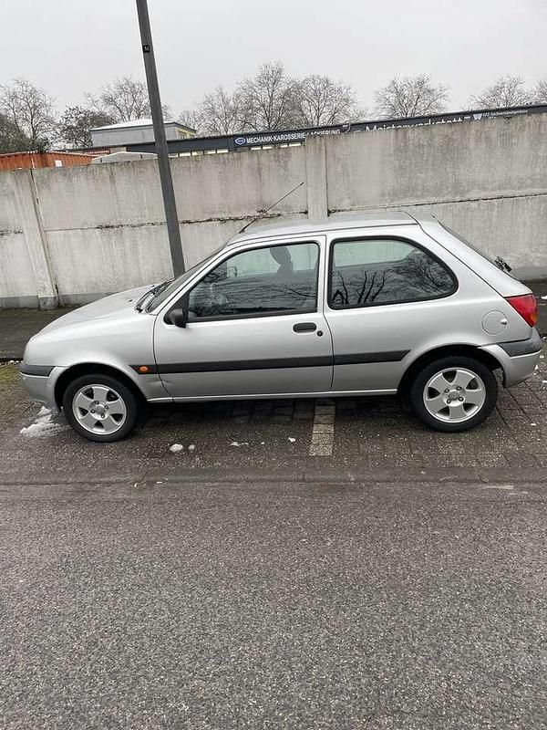 Gebraucht Ford Fiesta 60 PS (44 kW) 2001 Kleinwagen