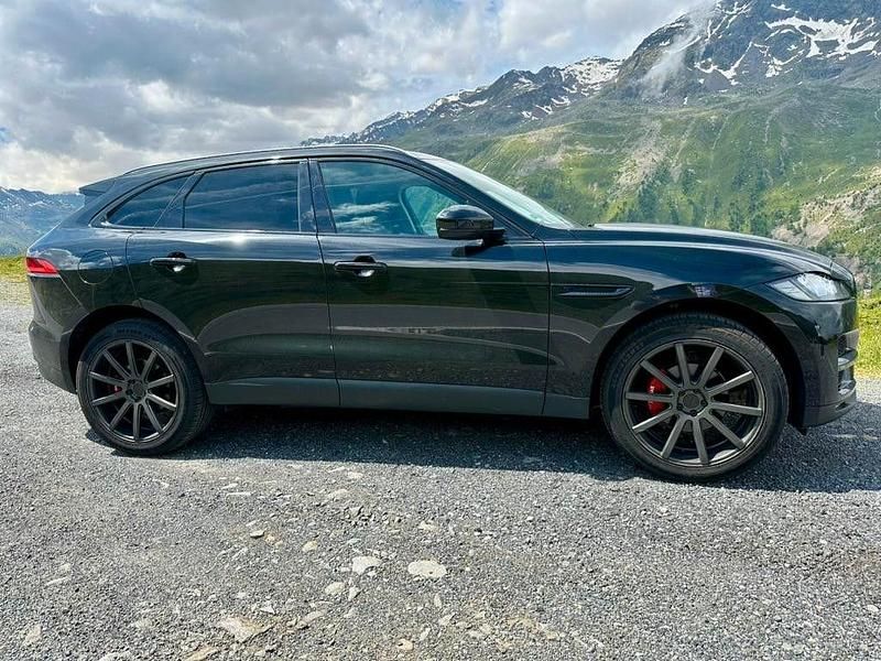 Gebraucht Jaguar F-Pace Prestige 179 PS (131 kW) 2019 Schwarz SUV