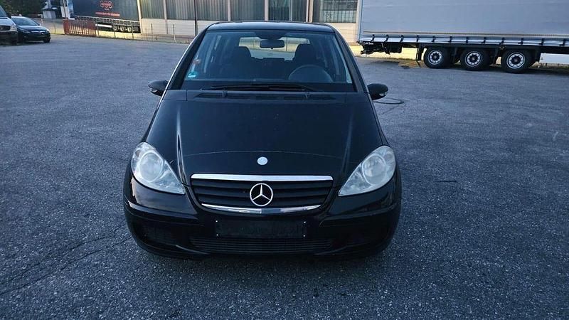 Schwarz Gebraucht 2006 Mercedes A150 Limousine | 550 € (Superpreis) - Bild 1/4
