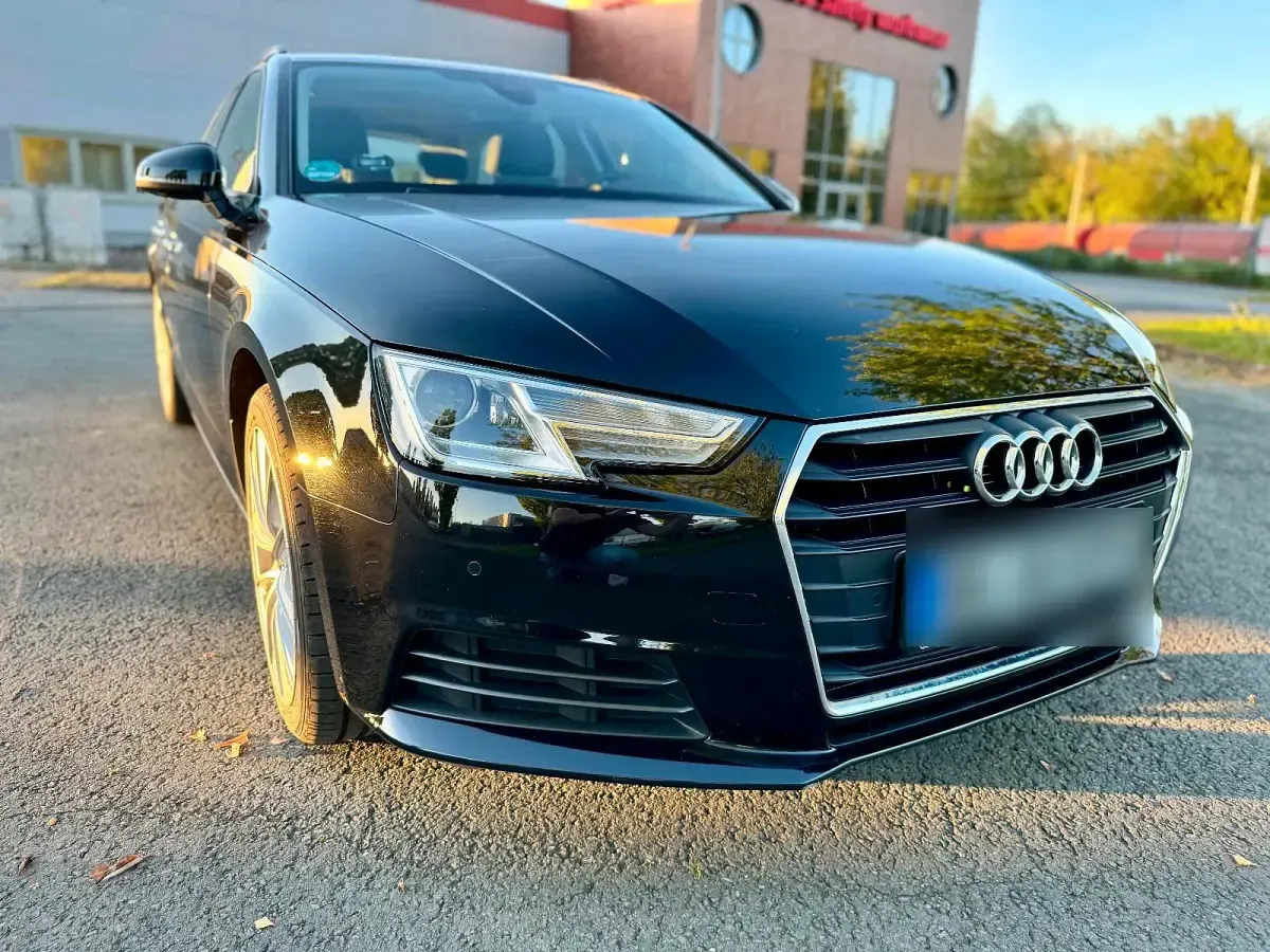 Gebraucht Audi A4 150 PS (110 kW) 2017 Schwarz Kombi
