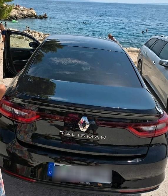 Schwarz Gebraucht 2017 Renault Talisman Intens Limousine | 16.500 € - Bild 1/4