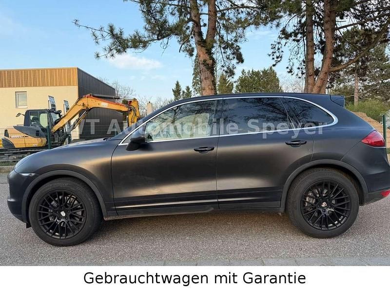 Second-hand Porsche Cayenne 245 CP (180 kW) 2011 Negru SUV