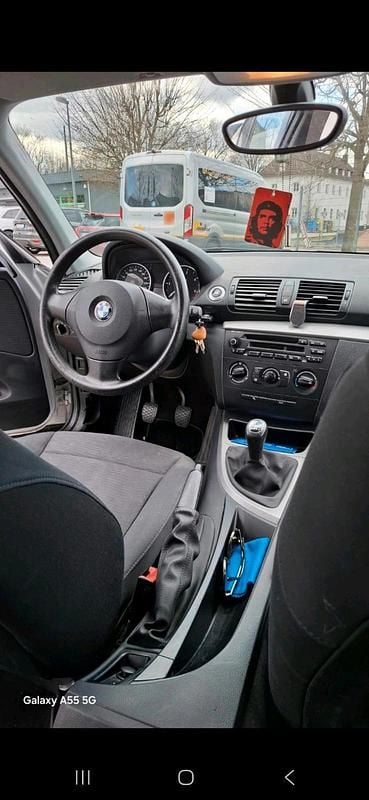 Gebraucht BMW 116 116 PS (85 kW) 2010 Silber Kleinwagen