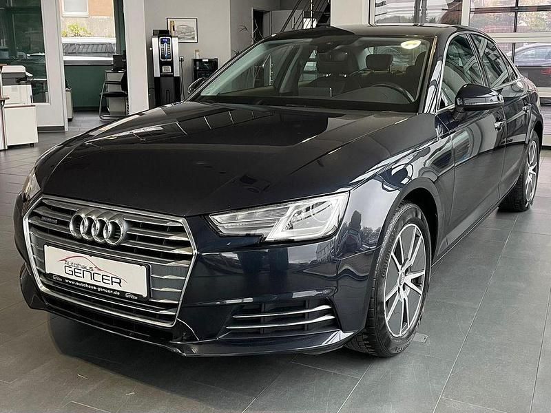 Blau Gebraucht 2016 Audi A4 Sport Limousine | 17.890 € (Fairer Preis) - Bild 1/4