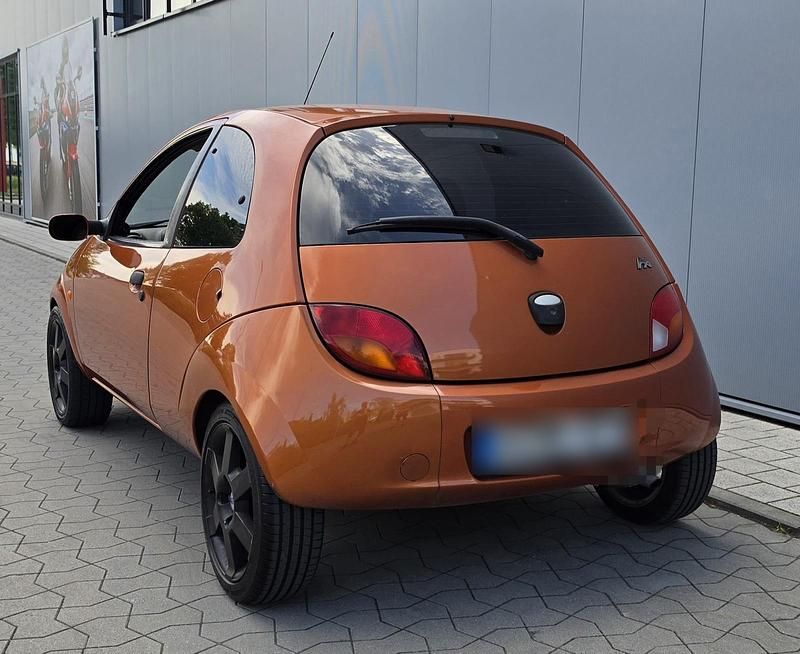 Second-hand Ford Ka 70 CP (51 kW) 2004 Portocaliu Hatchback