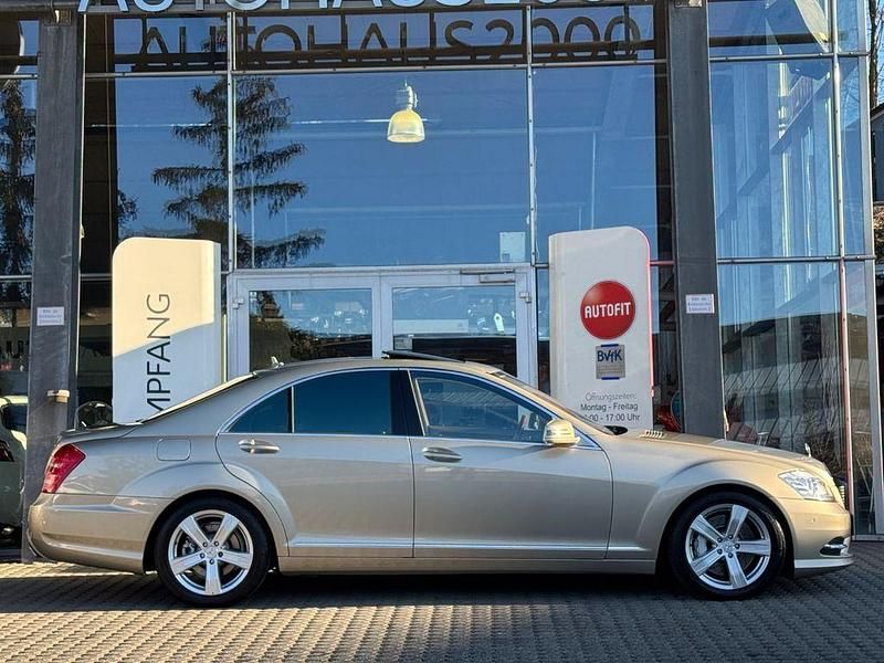 Gebraucht Mercedes S500 435 PS (319 kW) 2011 Beige Limousine