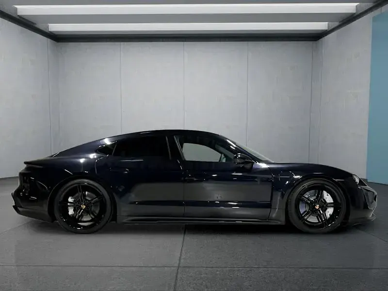 Gebraucht Porsche Taycan GTS 439 kW (598 PS) 2023 Schwarz Limousine