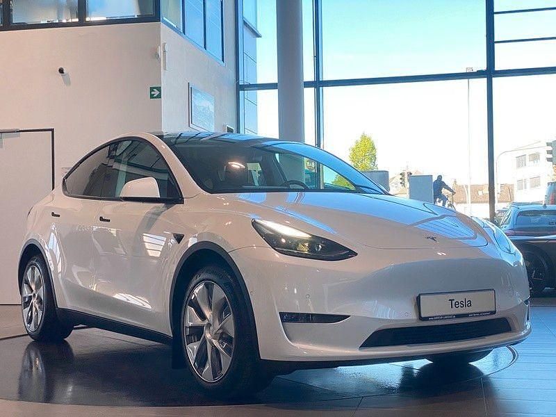 Gebraucht Tesla Model Y Long Range AWD 378 kW (514 PS) 2022 Weiß SUV