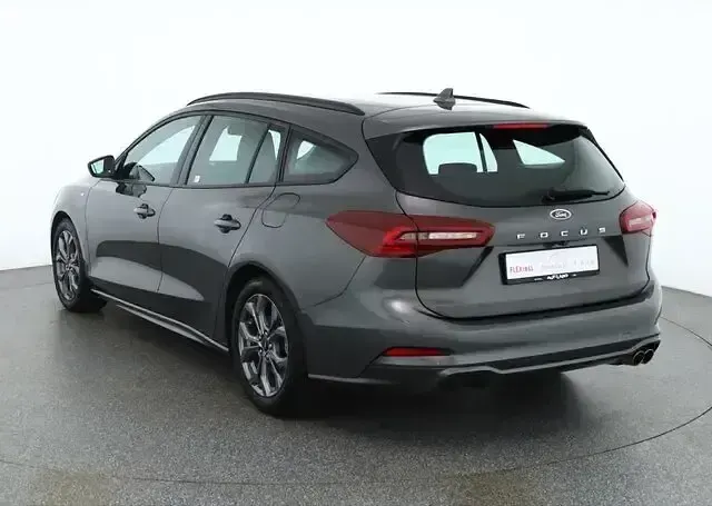 Gebraucht Ford Focus ST-Line 155 PS (114 kW) 2024 Grau Kombi