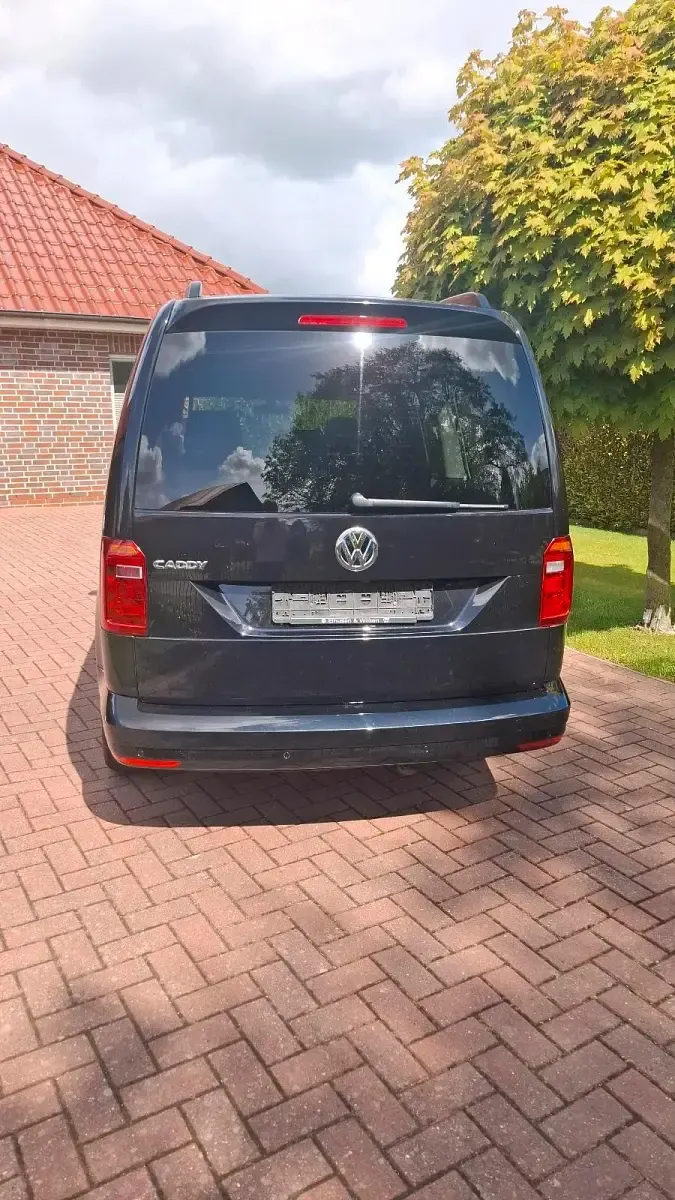 Gebraucht VW Caddy Maxi 131 PS (96 kW) 2020 Schwarz Van / Kleinbus