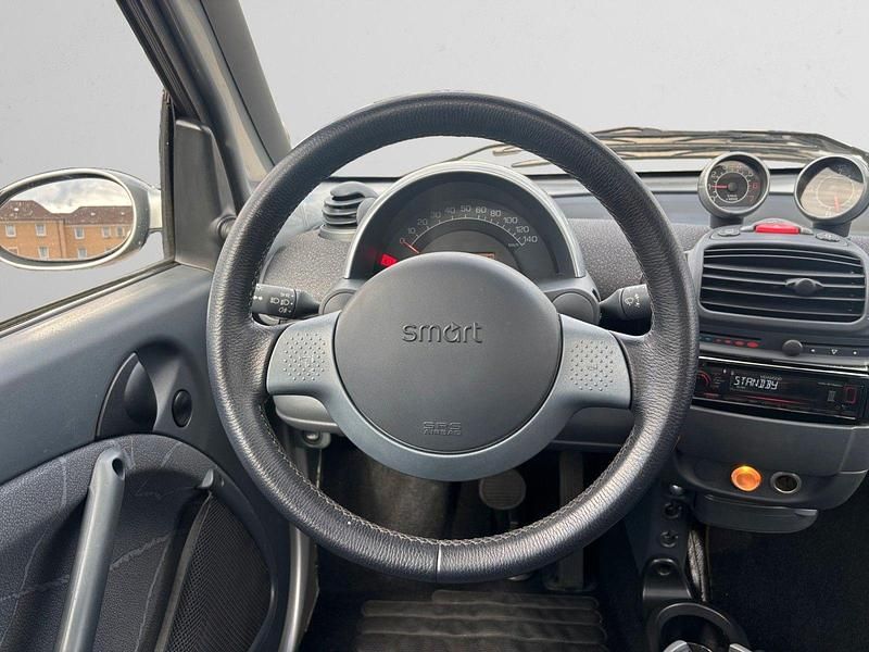 Gebraucht Smart ForTwo Coupé Basis 61 PS (44 kW) 2004 Silver metallic Coupé