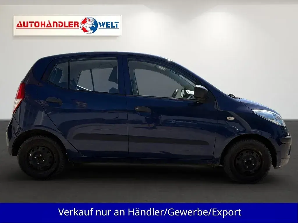 Gebraucht Hyundai i10 67 PS (49 kW) 2010 Blau Kleinwagen