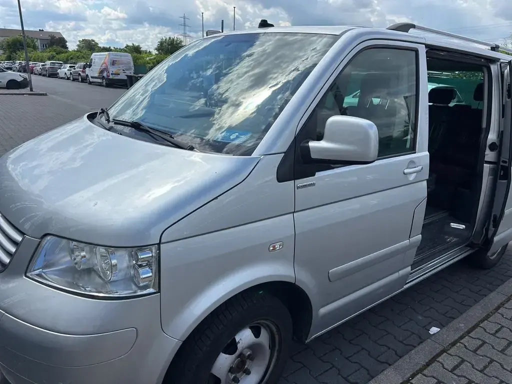Gebraucht VW Multivan 174 PS (127 kW) 2008 Silber Van / Kleinbus