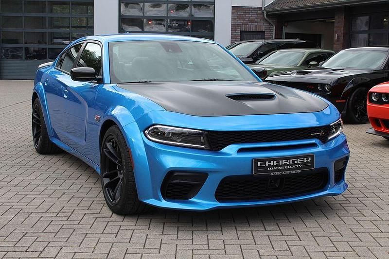 Neu Dodge Charger 492 PS (361 kW) 2025 Blau Limousine
