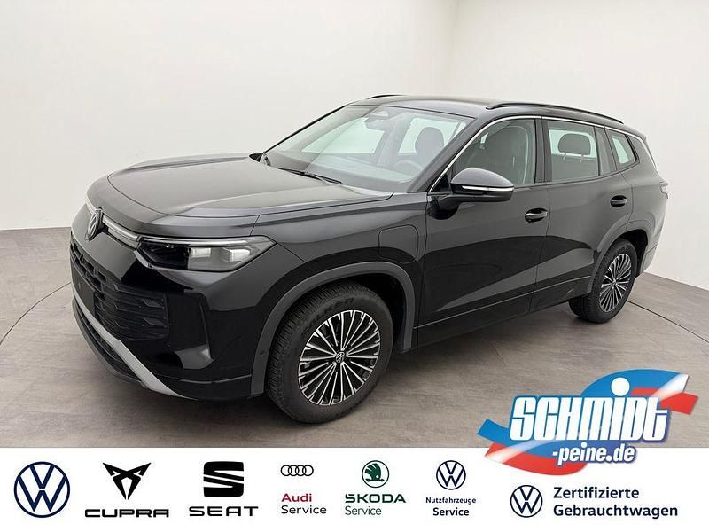 Schwarz Gebraucht 2025 VW Tayron Life SUV | 47.900 € - Bild 1/4