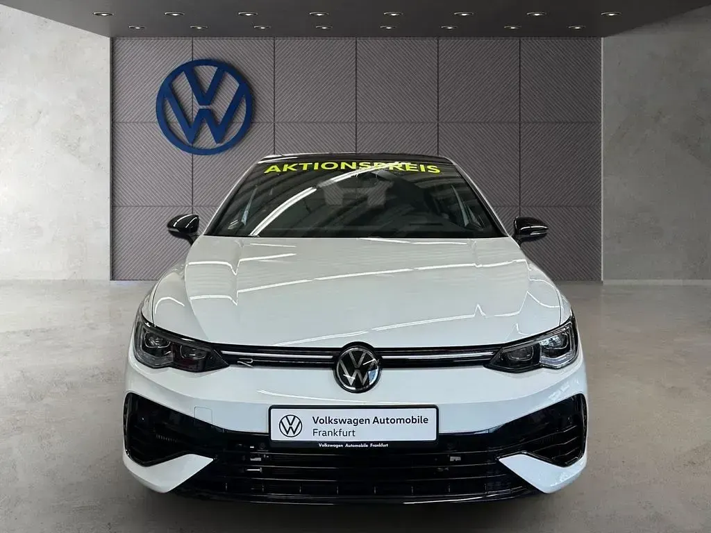 Gebraucht VW Golf VIII R 333 PS (244 kW) 2024 0q pure white Limousine