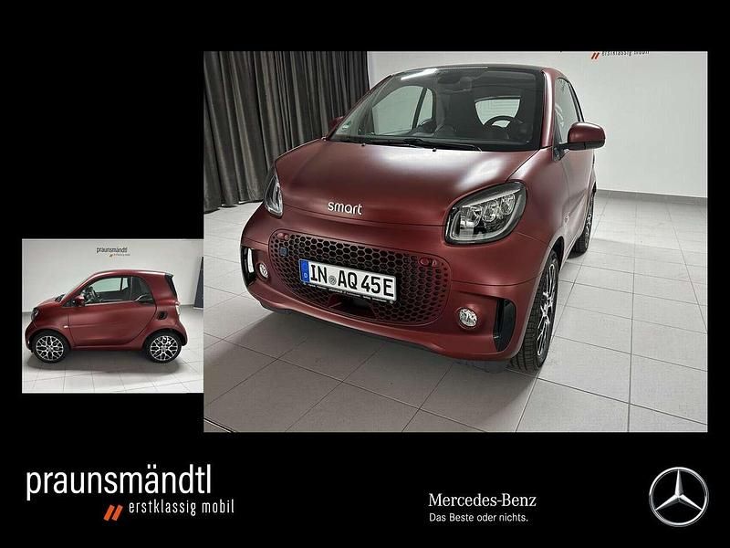 Bodypanels in carmin red Gebraucht 2023 Smart ForTwo Electric Drive Prime Coupé | 22.500 € - Bild 1/4