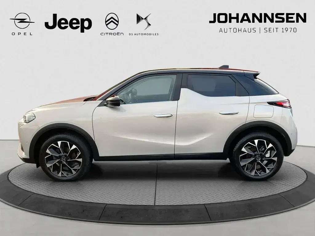 Gebraucht DS Automobiles DS3 Opera 131 PS (96 kW) 2024 Grau/lackierung chrystal pearl/t (metallic) SUV
