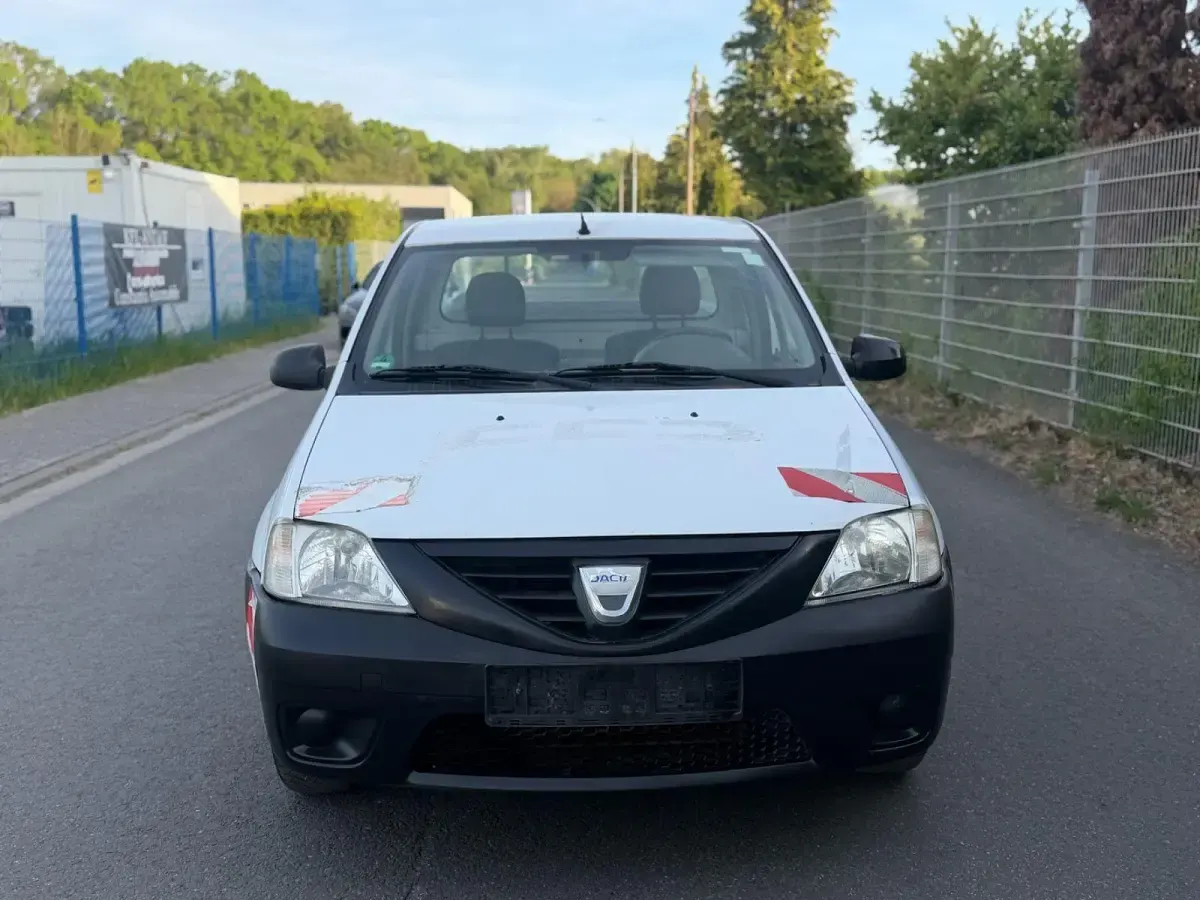 Gebraucht Dacia Pick up Basis 87 PS (63 kW) 2010 Weiß Pickup