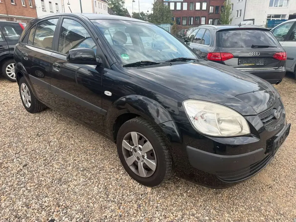 Gebraucht Kia Rio EX 97 PS (71 kW) 2008 Schwarz Limousine