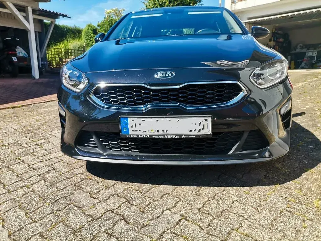Gebraucht Kia Ceed 160 PS (117 kW) 2021 Schwarz Kleinwagen