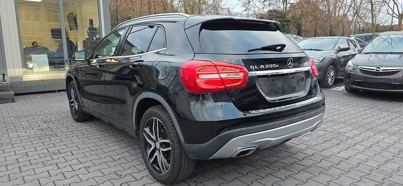 Gebraucht Mercedes GLA200 136 PS (100 kW) 2016 Schwarz SUV