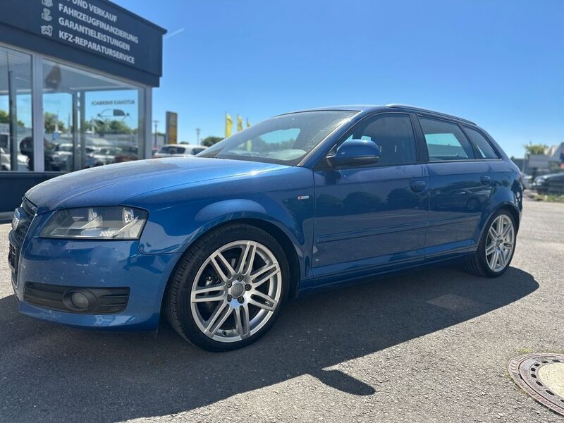Blau Gebraucht 2009 Audi A3 Sportback S-Line Limousine | 4.900 € (Fairer Preis) - Bild 1/4