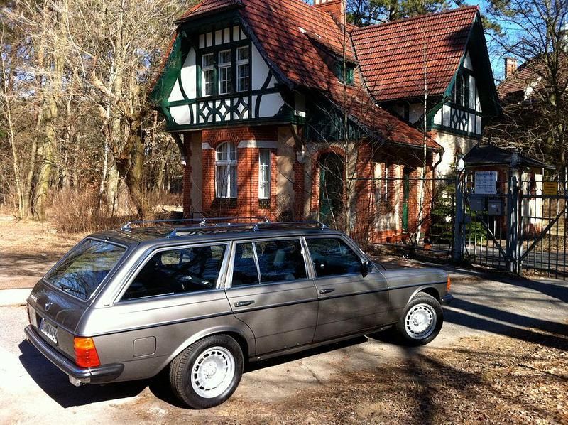 Gebraucht Mercedes E280 185 PS (136 kW) 1983 Grau Kombi
