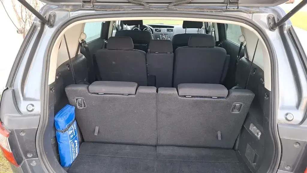 Gebraucht Mazda 5 116 PS (85 kW) 2010 Blau Van / Kleinbus