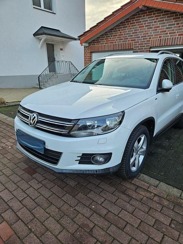 Weiß Gebraucht 2014 VW Tiguan SUV | 13.300 € (Fairer Preis) - Bild 1/4