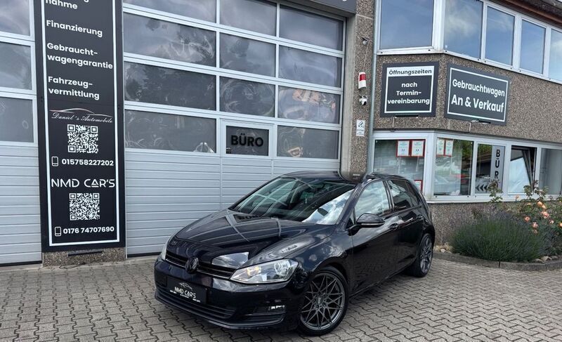 Schwarz Gebraucht 2013 VW Golf VII Comfortline Limousine | 9.997 € (Fairer Preis) - Bild 1/4