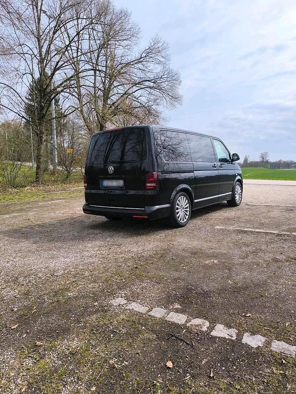 Używany VW T5 180 KM (132 kW) 2014 Czarny Van