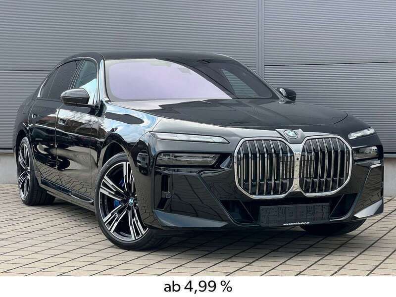 Black sapphire metallic Gebraucht 2023 BMW 750e M Sport Limousine | 98.800 € (Fairer Preis) - Bild 1/4