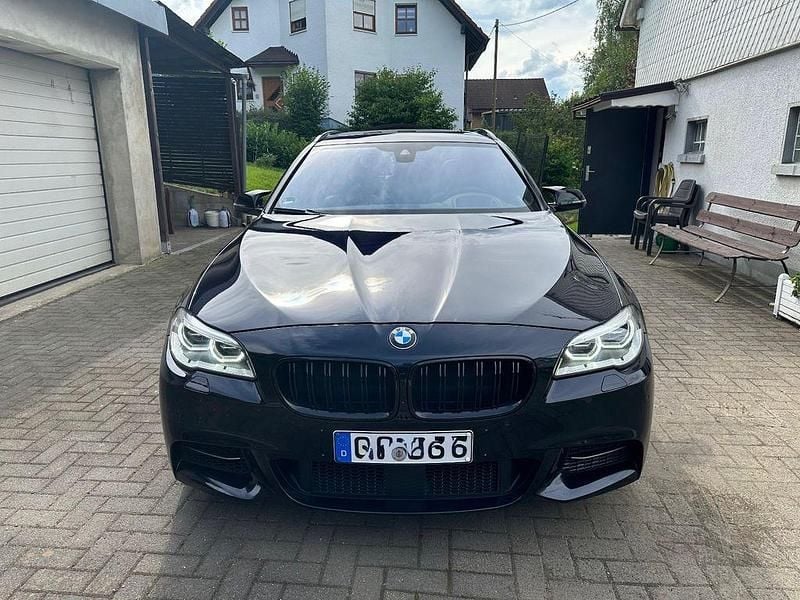 Schwarz Gebraucht 2015 BMW M550 Performance Limousine | 17.999 € (Fairer Preis) - Bild 1/4
