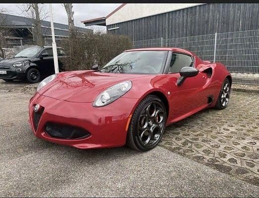 Rot Gebraucht 2015 Alfa Romeo 4C Coupé | 50.000 € - Bild 1/4