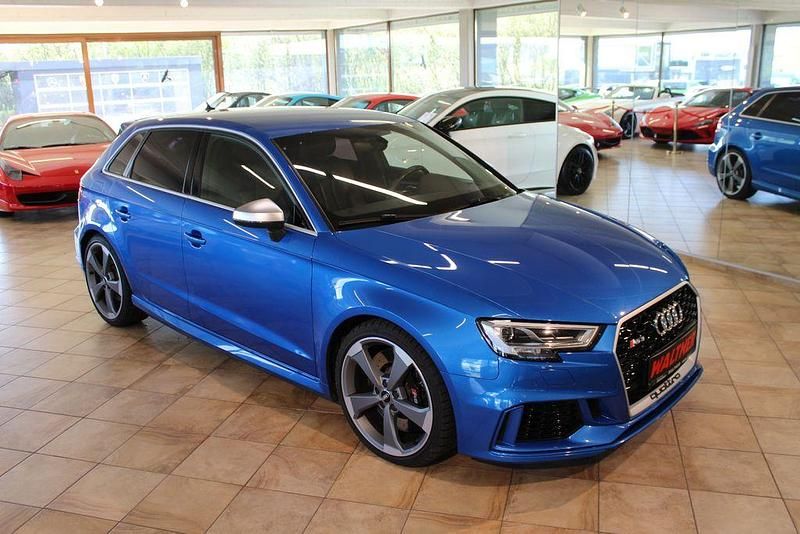 Gebraucht Audi RS3 Sport 400 PS (294 kW) 2019 Blau Limousine