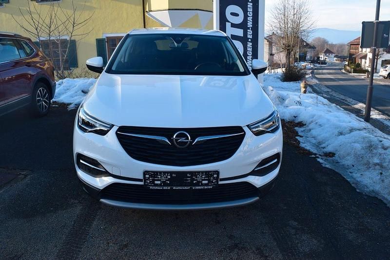 Weiß Gebraucht 2018 Opel Grandland X SUV | 13.500 € (Guter Preis) - Bild 1/4