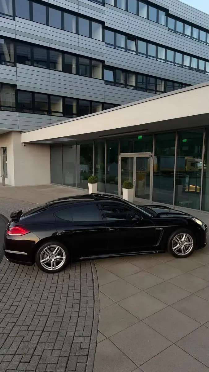 Gebraucht Porsche Panamera 4S 400 PS (294 kW) 2010 Schwarz Kleinwagen