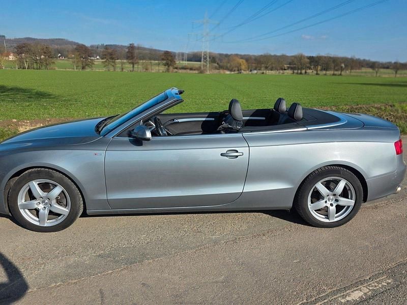 Gebraucht Audi A5 Cabriolet Sport 265 PS (194 kW) 2009 Grau Cabrio