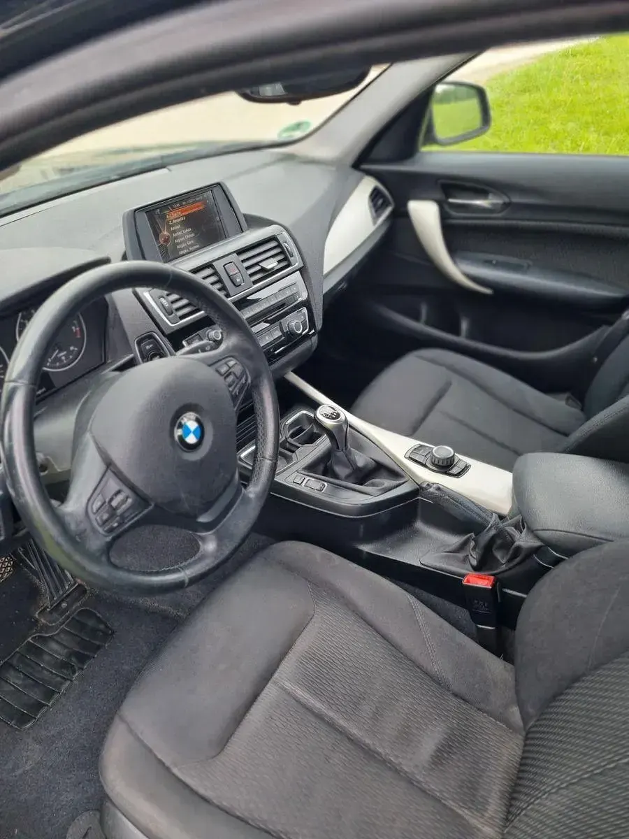 Gebraucht BMW 116 109 PS (80 kW) 2016 Schwarz Kleinwagen