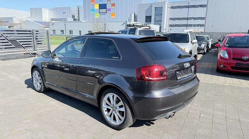 Gebraucht Audi A3 Ambition 170 PS (125 kW) 2012 Grau Kleinwagen