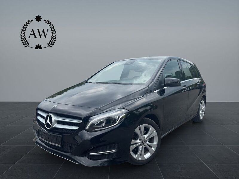Schwarz Gebraucht 2018 Mercedes B200 Business Van / Kleinbus | 18.499 € (Fairer Preis) - Bild 1/4