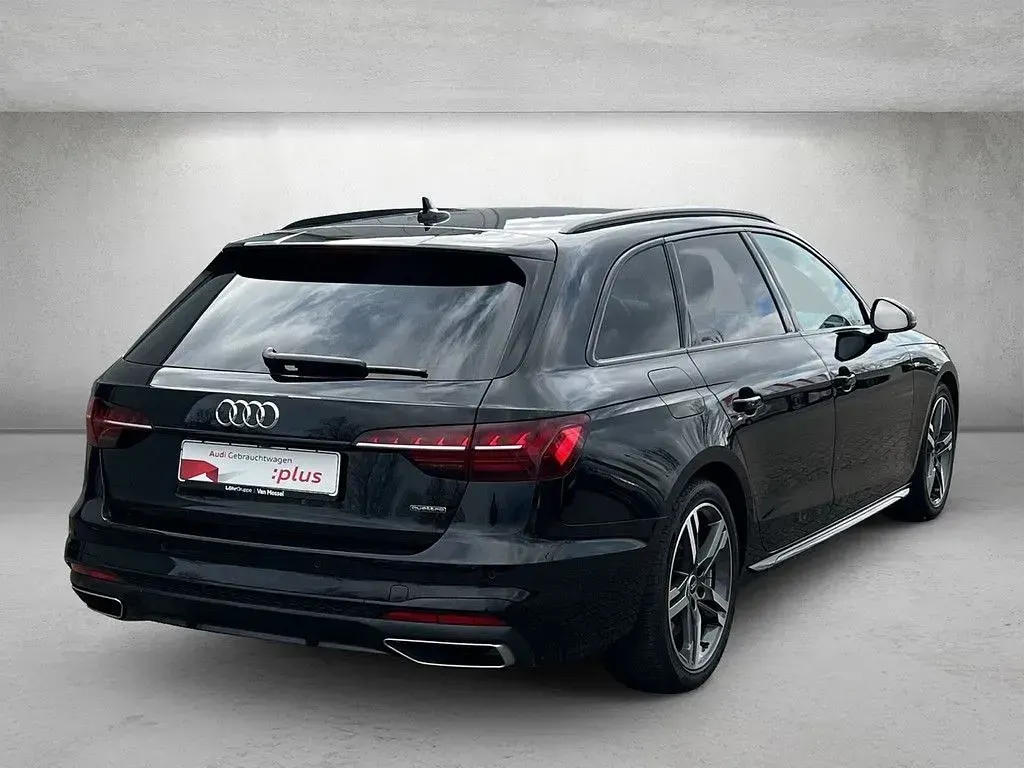 Gebraucht Audi A4 S-Line 265 PS (194 kW) 2023 Mythosschwarz metallic Kombi