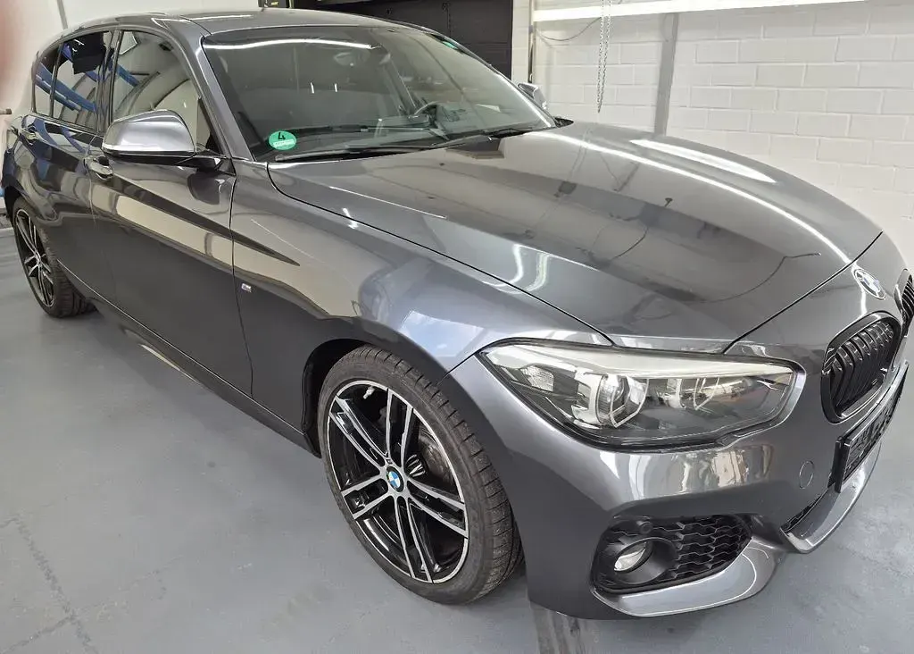 Gebraucht BMW 118 Performance 136 PS (100 kW) 2018 Grau Kleinwagen