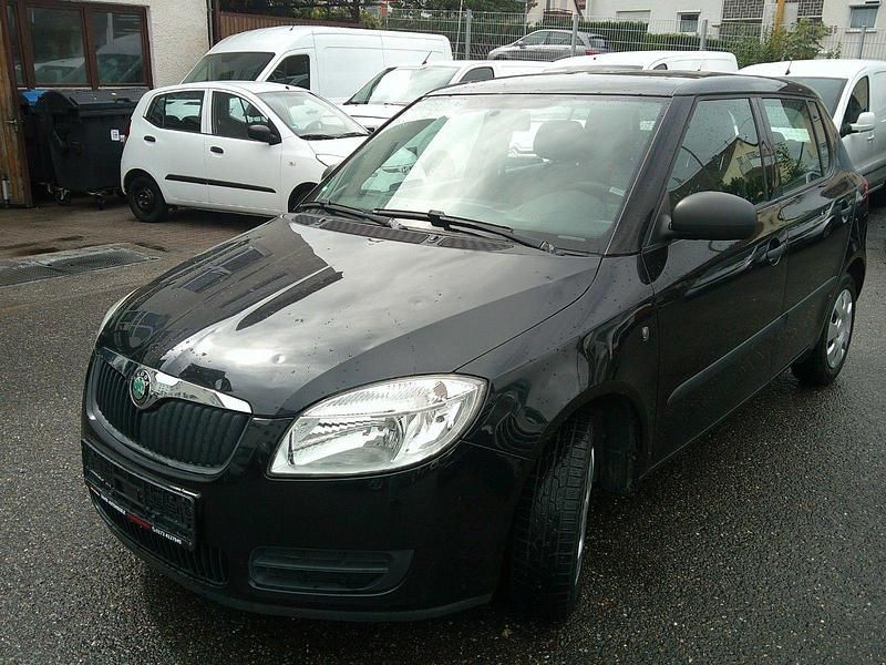 Schwarz Gebraucht 2010 Skoda Fabia Kombi | 1.990 € (Superpreis) - Bild 1/4