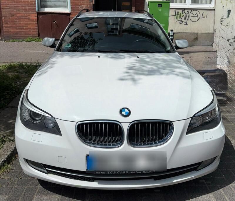 Weiß Gebraucht 2007 BMW 525 Kombi | 4.200 € (Fairer Preis) - Bild 1/4