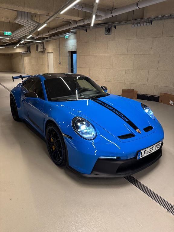 Blau Gebraucht 2022 Porsche 992 | 215.000 € (Teuer) - Bild 1/4